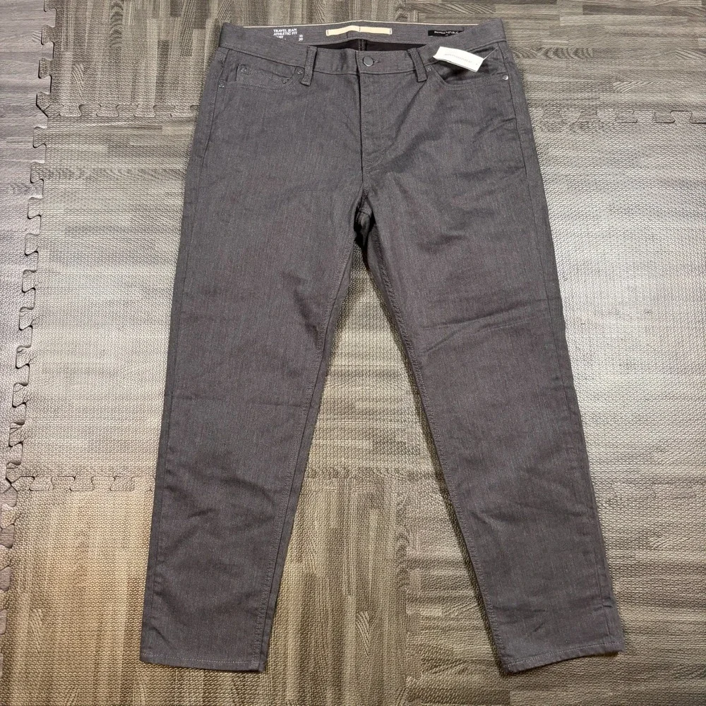 Banana Republic Travel Jeans Mens 35x30 Black NEW Athletic Fit Tapered Dark Wash